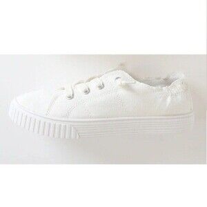 Madden Girl Womens 7 M White Marisa Flat Lace Up Casual Sneakers Display SR8